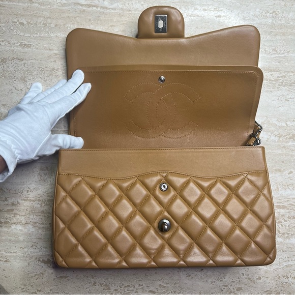 Chanel Tan Lambskin Caviar Quilted Jumbo Classic Double Flap Bag (2014-2015) - Picture 5 of 15